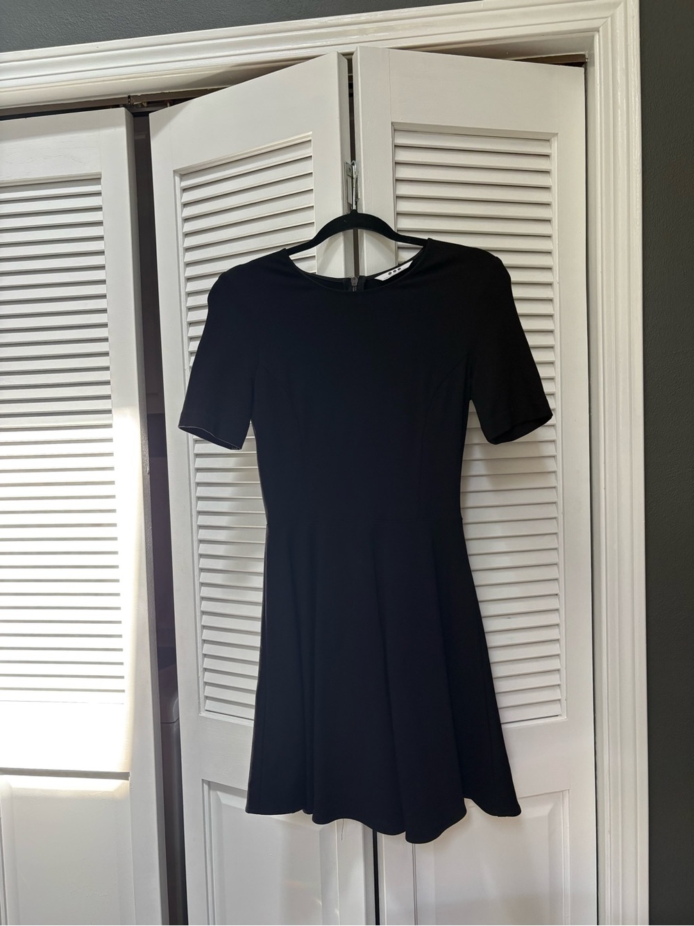 Three Dots Black Short-Sleeve Mini Dress